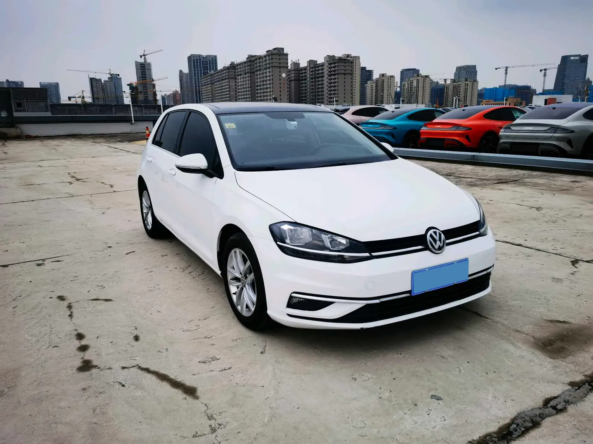 2018 VOLKSWAGEN GOLF thumbnail 2