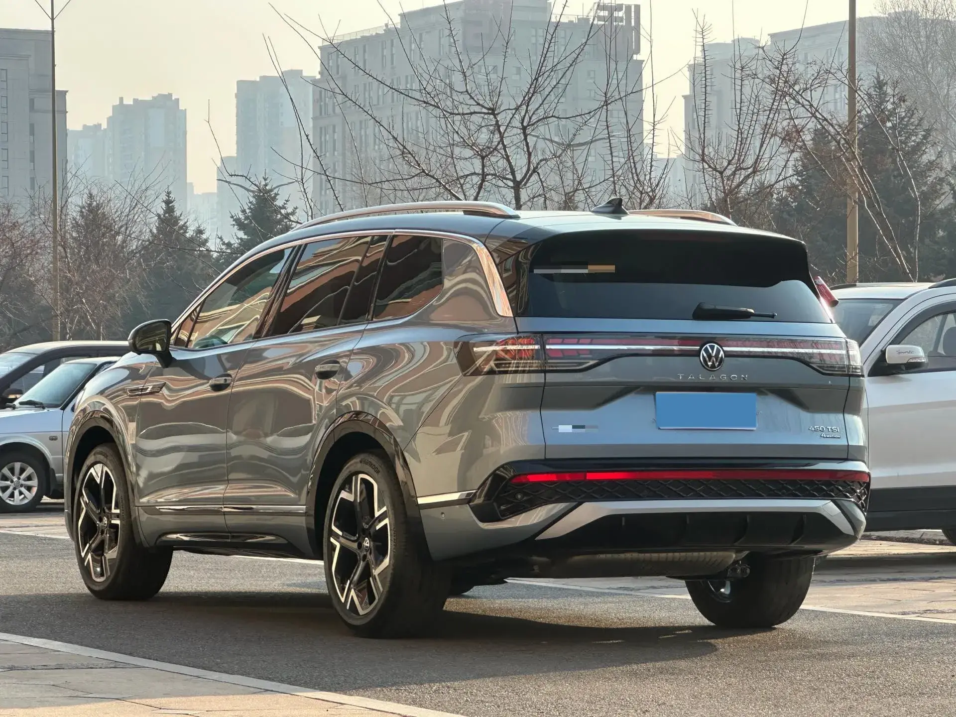 2023 VOLKSWAGEN TALAGON thumbnail 4