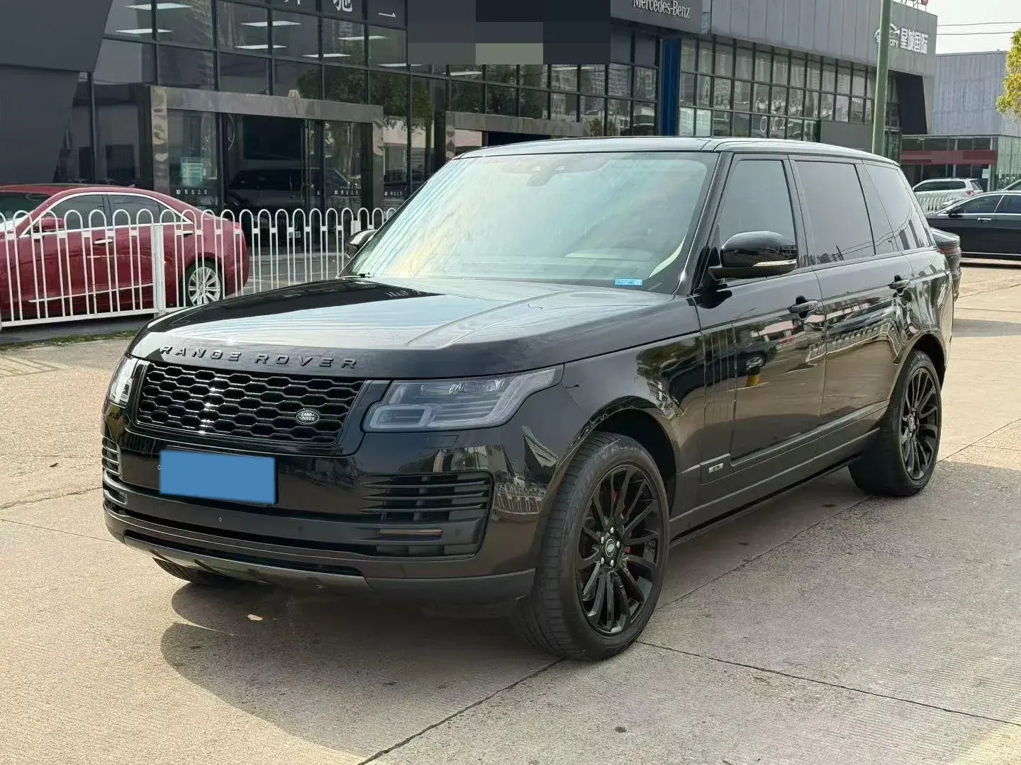 2019 LAND ROVER view 1
