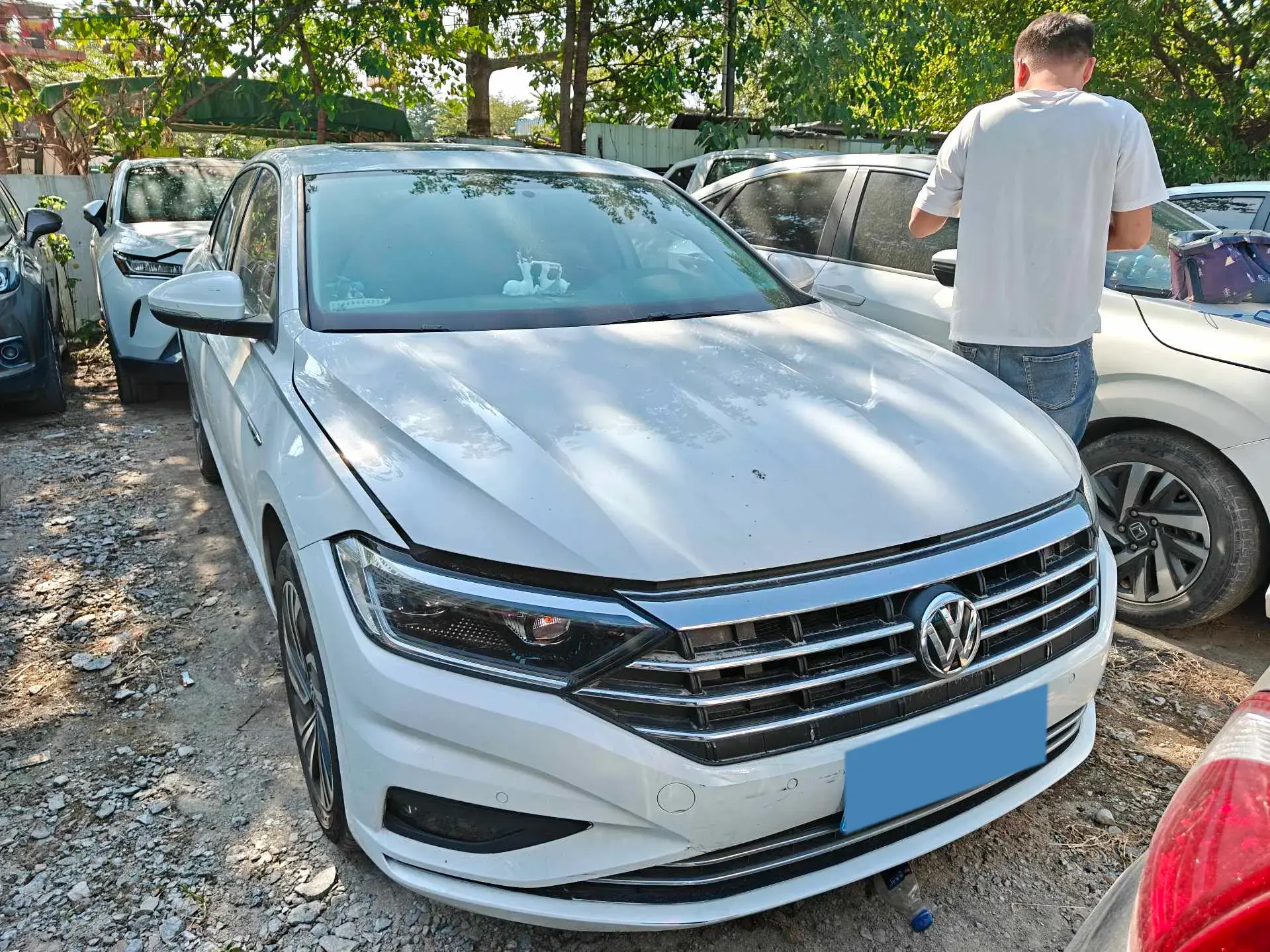 2021 VOLKSWAGEN SAGITAR thumbnail 2