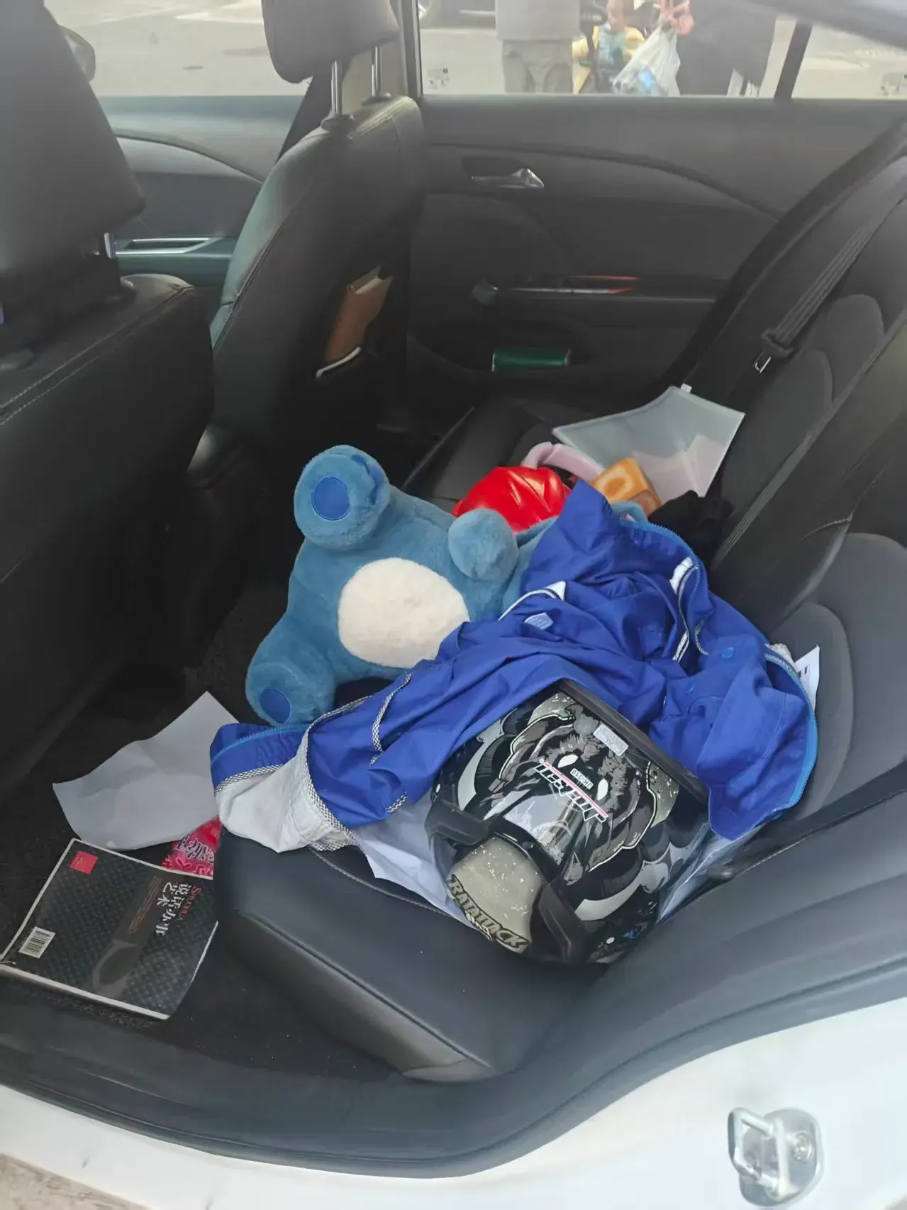 2019 CHEVROLET CAVALIER thumbnail 2