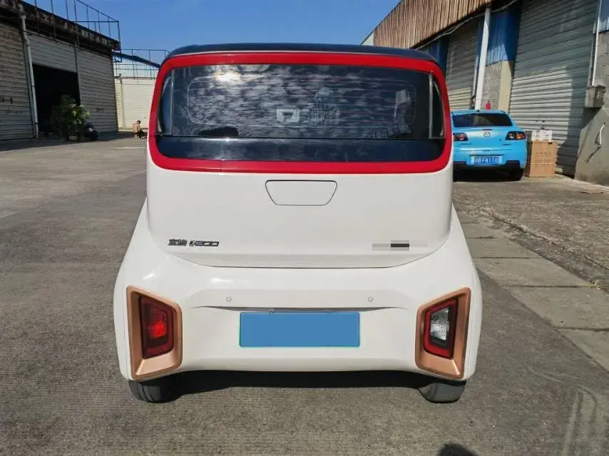 2020 BAOJUN E200 thumbnail 4