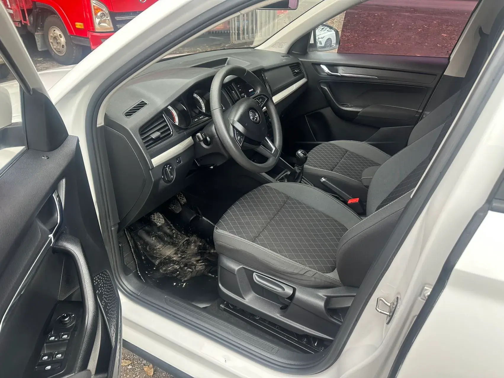 2018 SKODA KAMIQ thumbnail 3