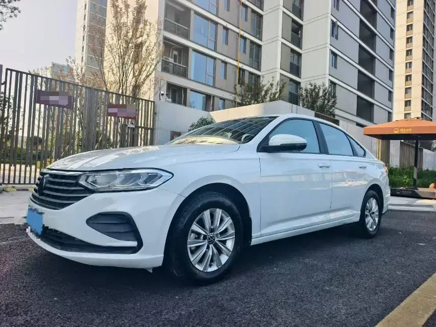 2023 VOLKSWAGEN LAVIDA view 1