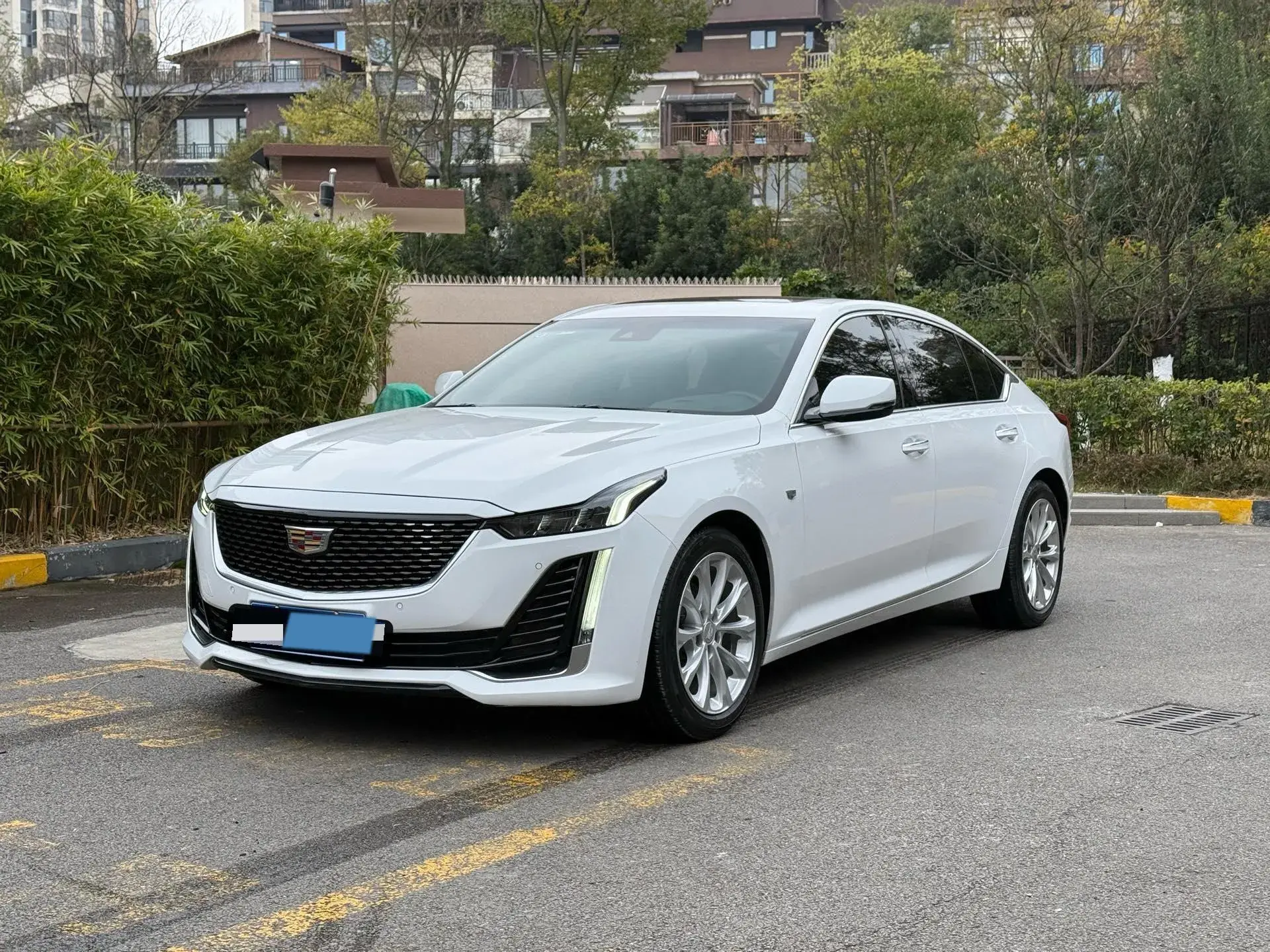 2022 CADILLAC CT5 view 1