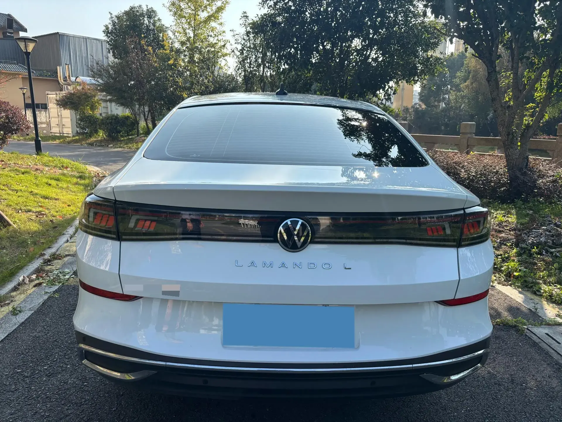 2025 VOLKSWAGEN LAMANDO thumbnail 4