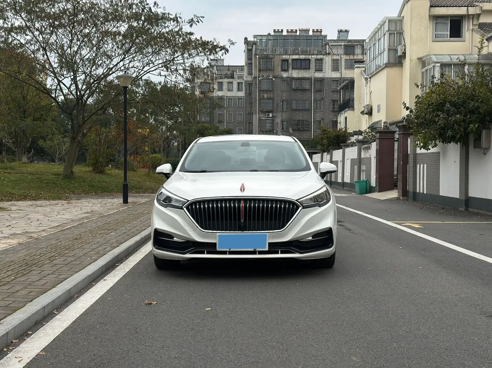 2019 HONGQI H5 thumbnail 2