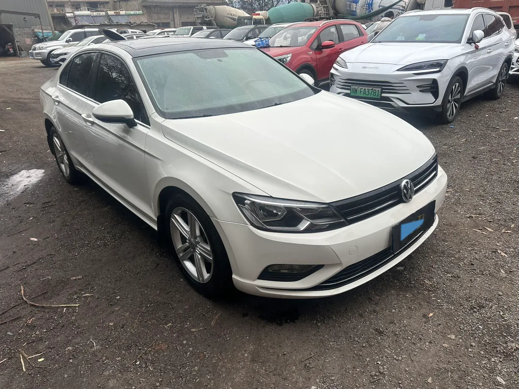 2018 VOLKSWAGEN LAMANDO thumbnail 2