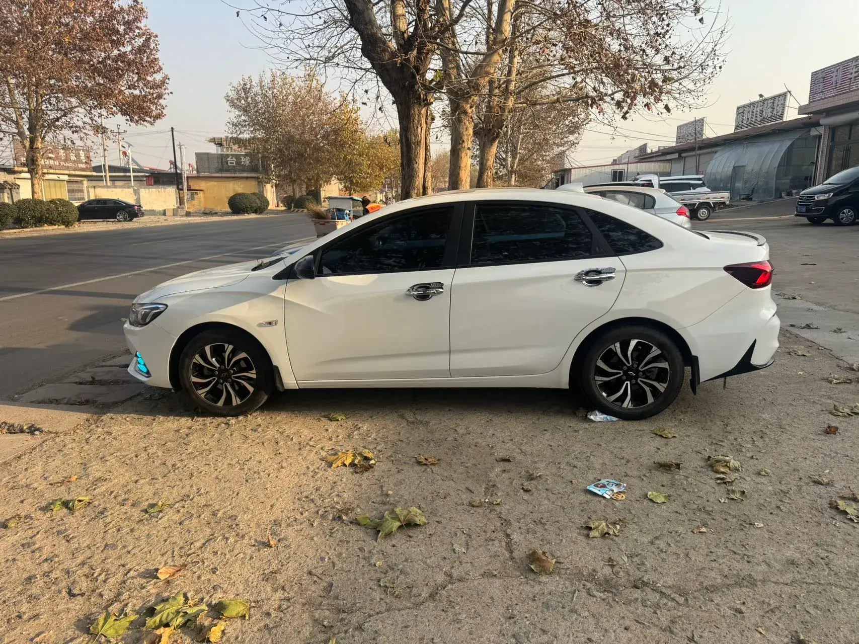 2019 CHEVROLET MONZA thumbnail 3