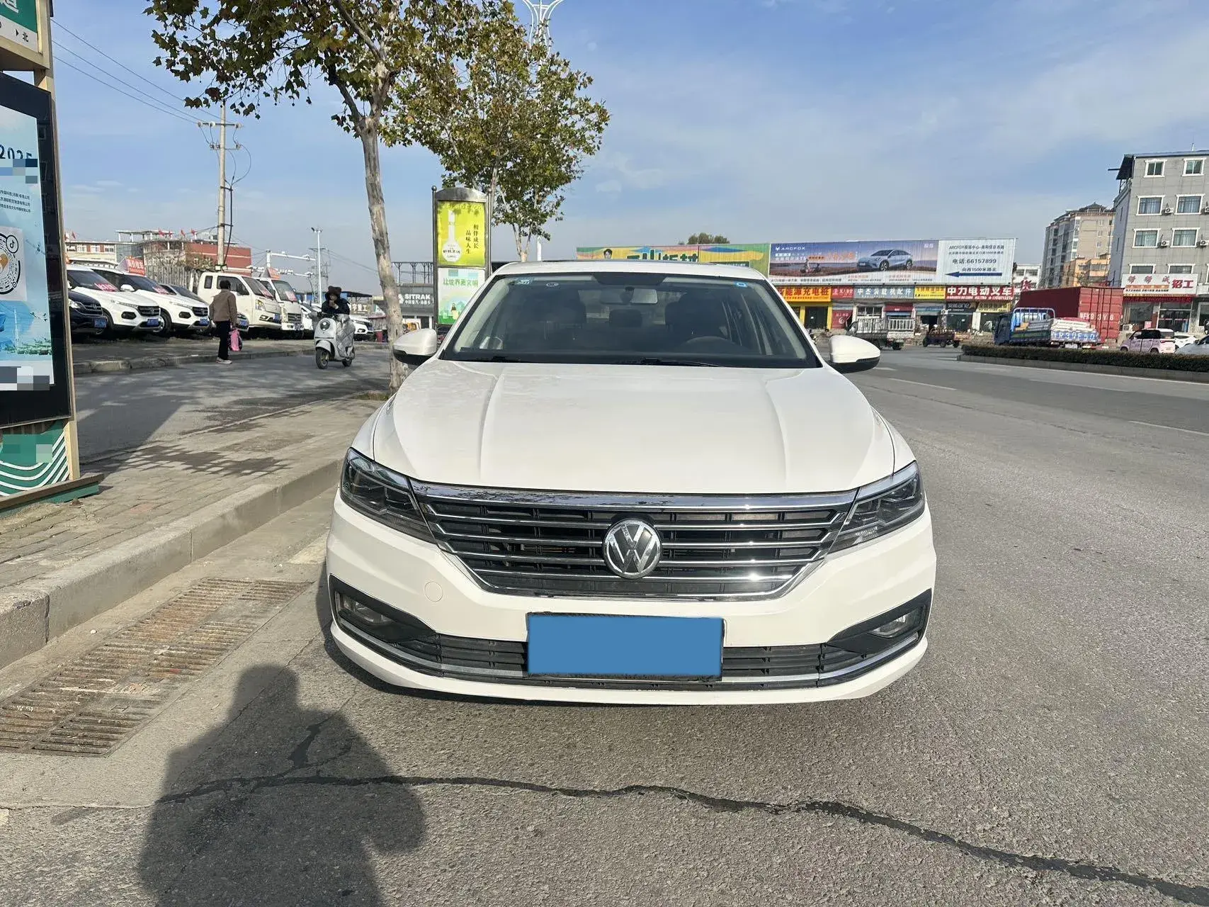 2018 VOLKSWAGEN LAVIDA thumbnail 2