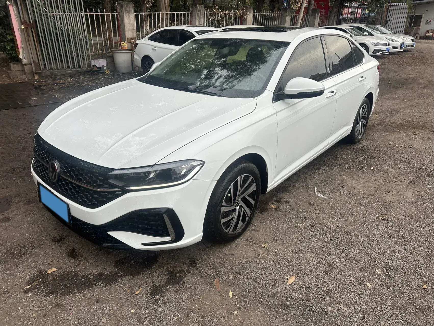 2023 VOLKSWAGEN LAVIDA view 1