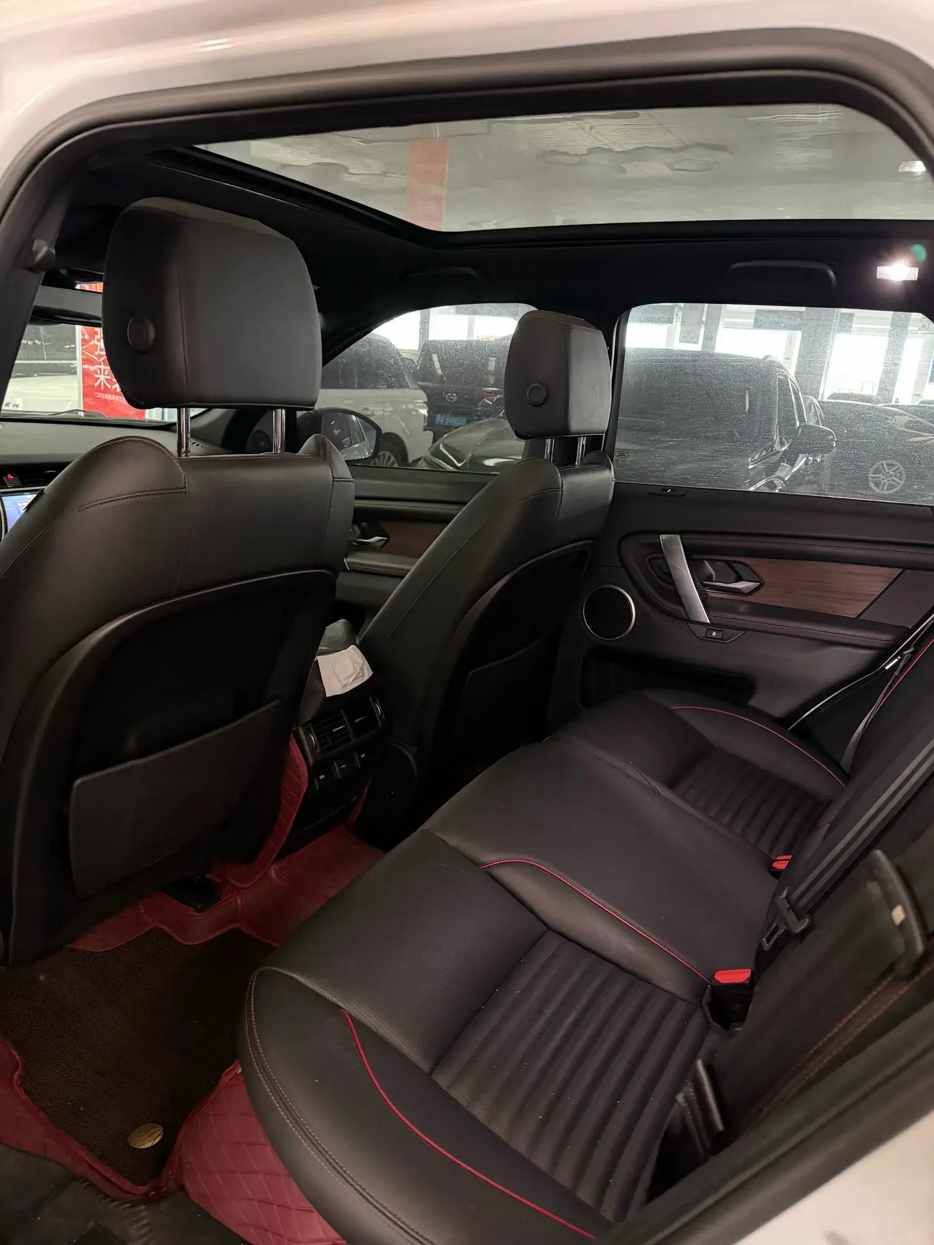 2020 LAND ROVER thumbnail 3