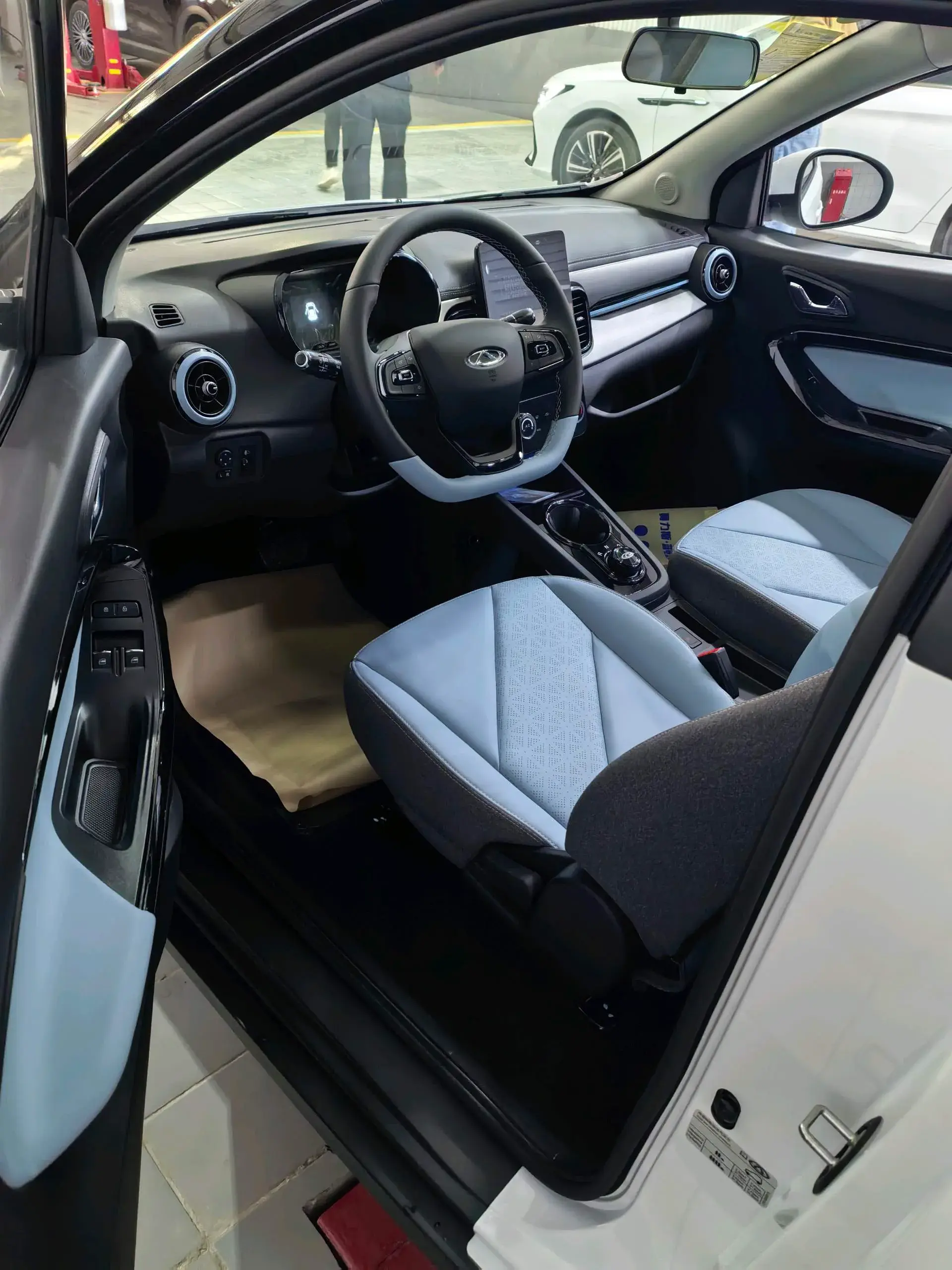 2024 CHERY LITTLE thumbnail 3