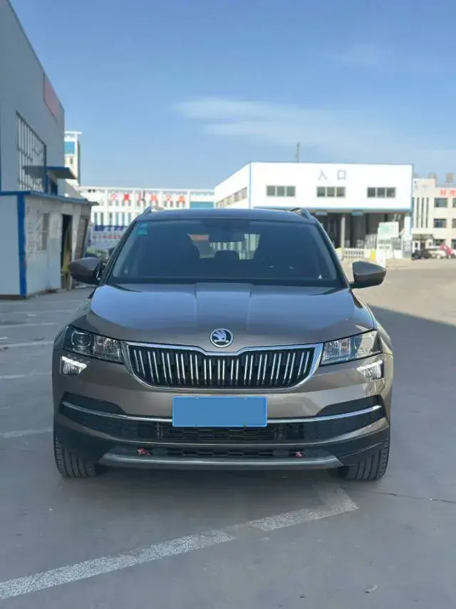2018 SKODA KAROQ thumbnail 3
