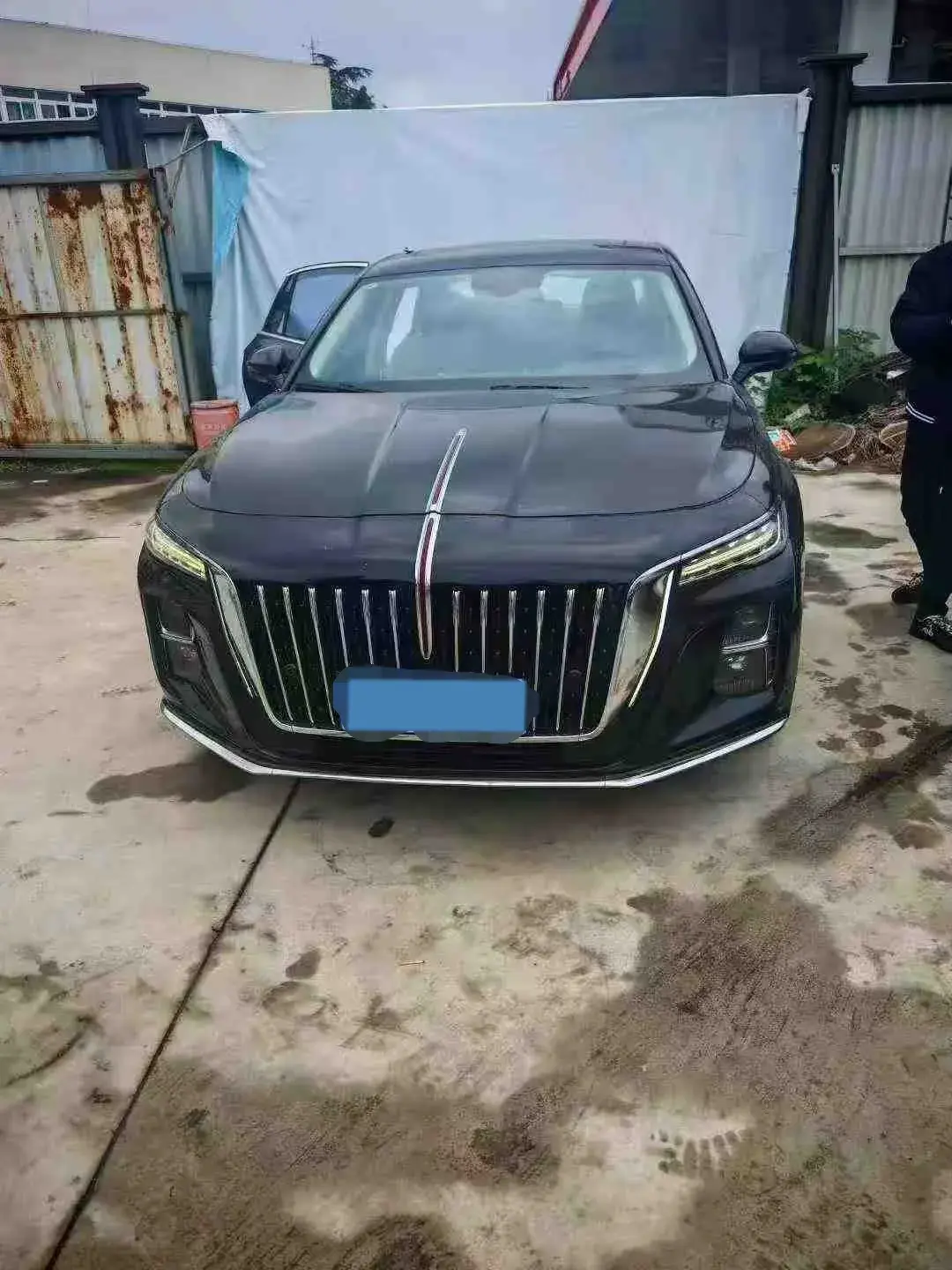 2024 HONGQI H5 thumbnail 2