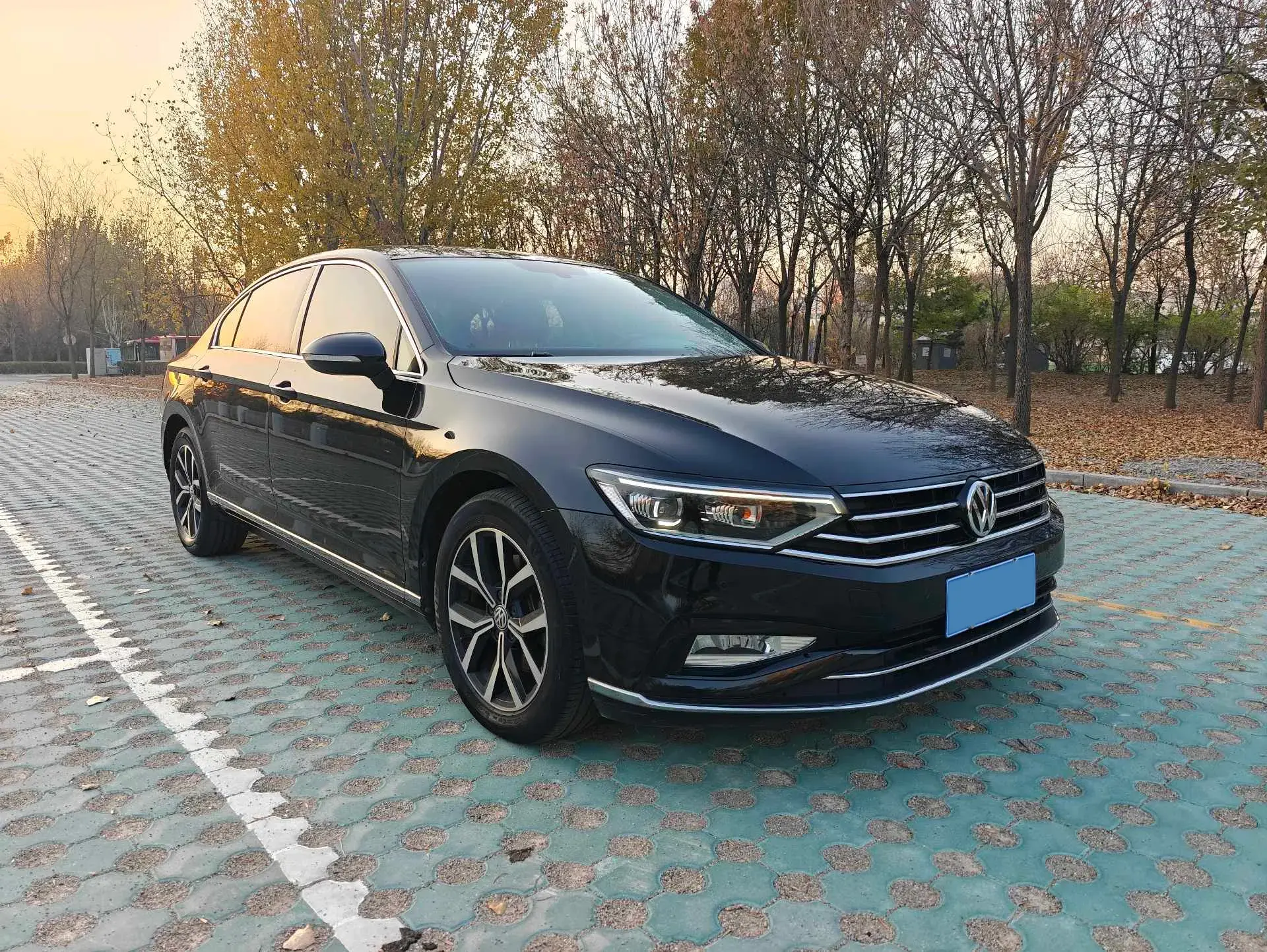 2019 VOLKSWAGEN MAGOTAN thumbnail 3