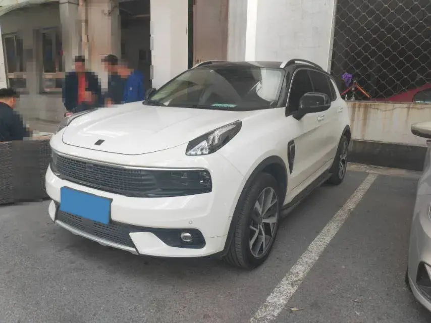 2018 LYNK&CO 01 EM-P 1.5T 180HP L3 7DCT PHEV 9.4KWH