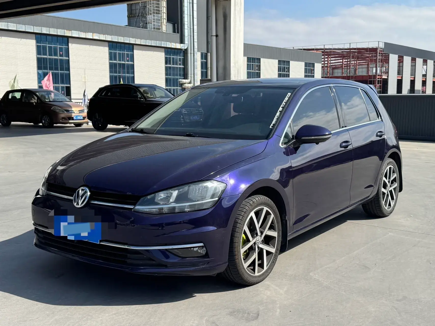2018 VOLKSWAGEN GOLF view 1