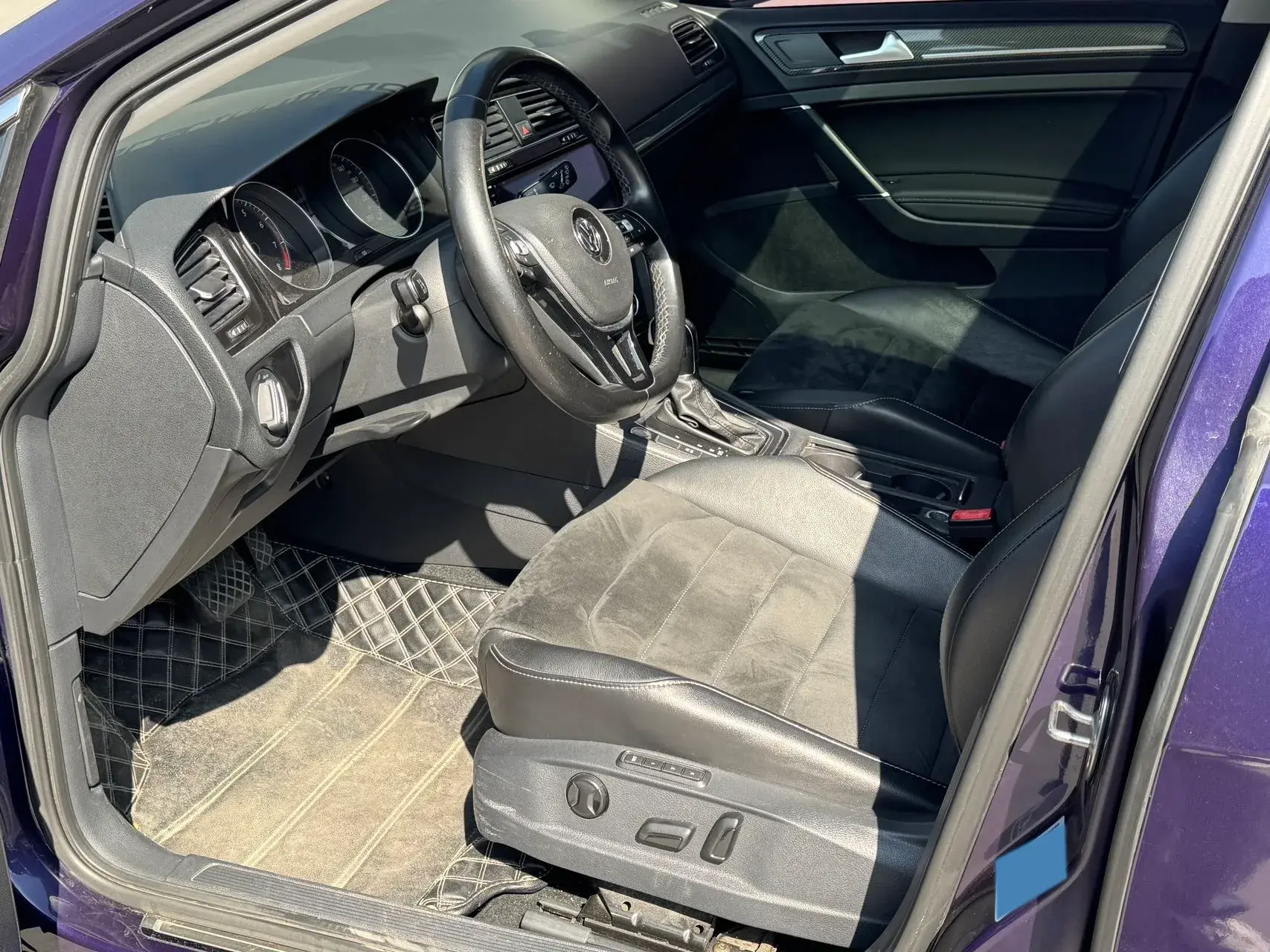 2018 VOLKSWAGEN GOLF thumbnail 2