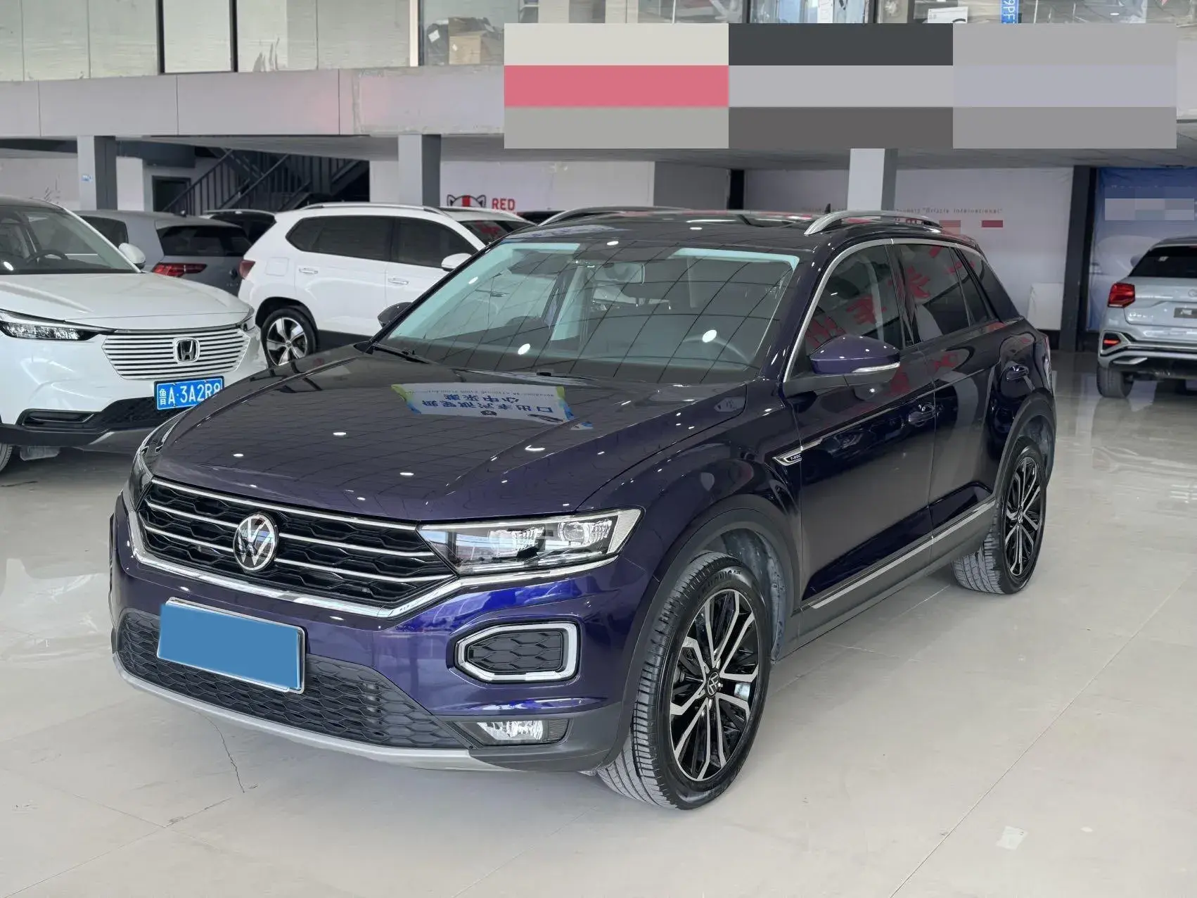 2021 VOLKSWAGEN T-ROC view 1