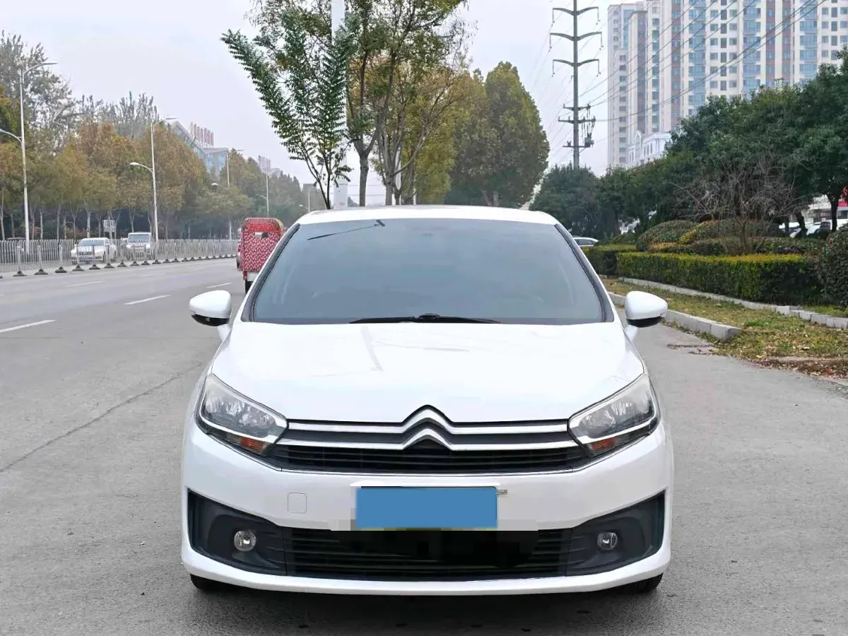 2018 Citroen C4 C-Quatre 1.6L 117HP L4 5MT,autocango,china used car exporter,china ev exporter,chinese used car exporter,chinese used ev exporter