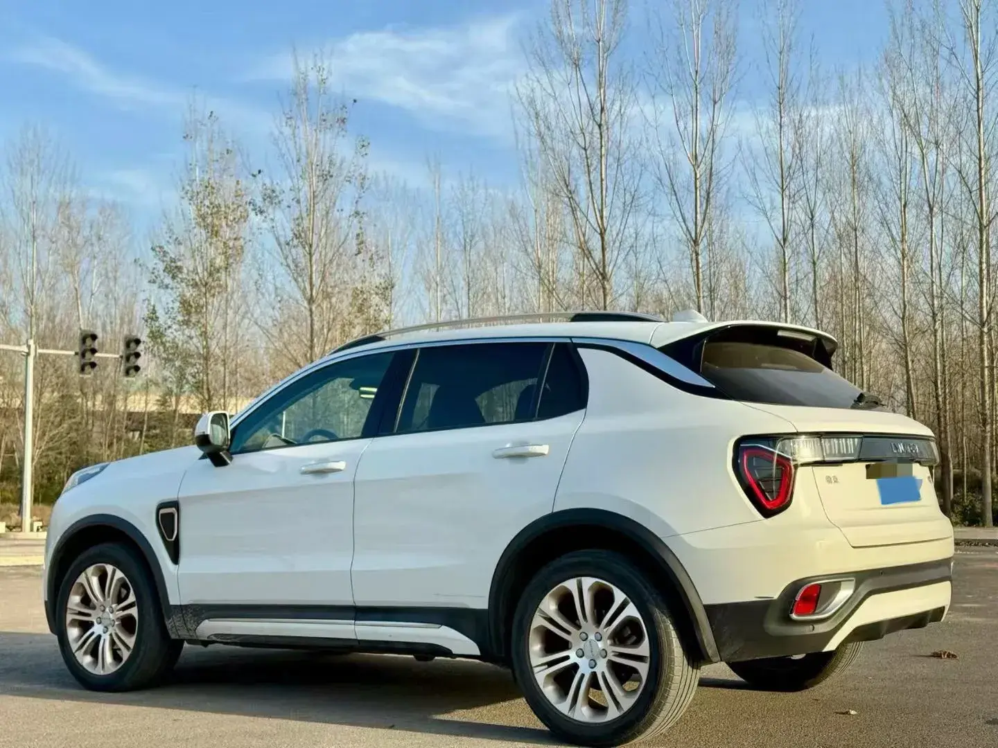 2018 LYNK&CO 01 thumbnail 4