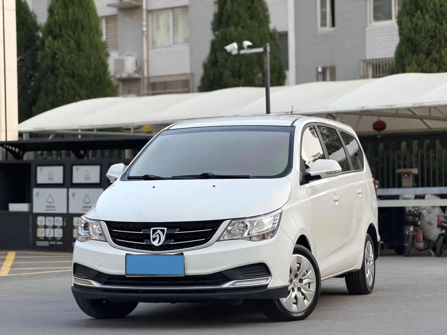 2019 BAOJUN 730 view 1