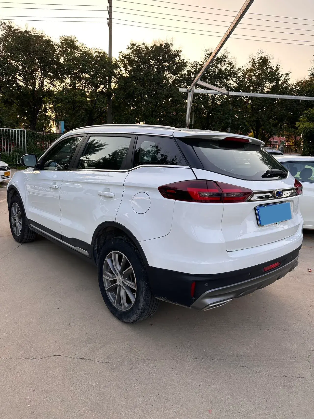 2020 GEELY AZKARRA thumbnail 3