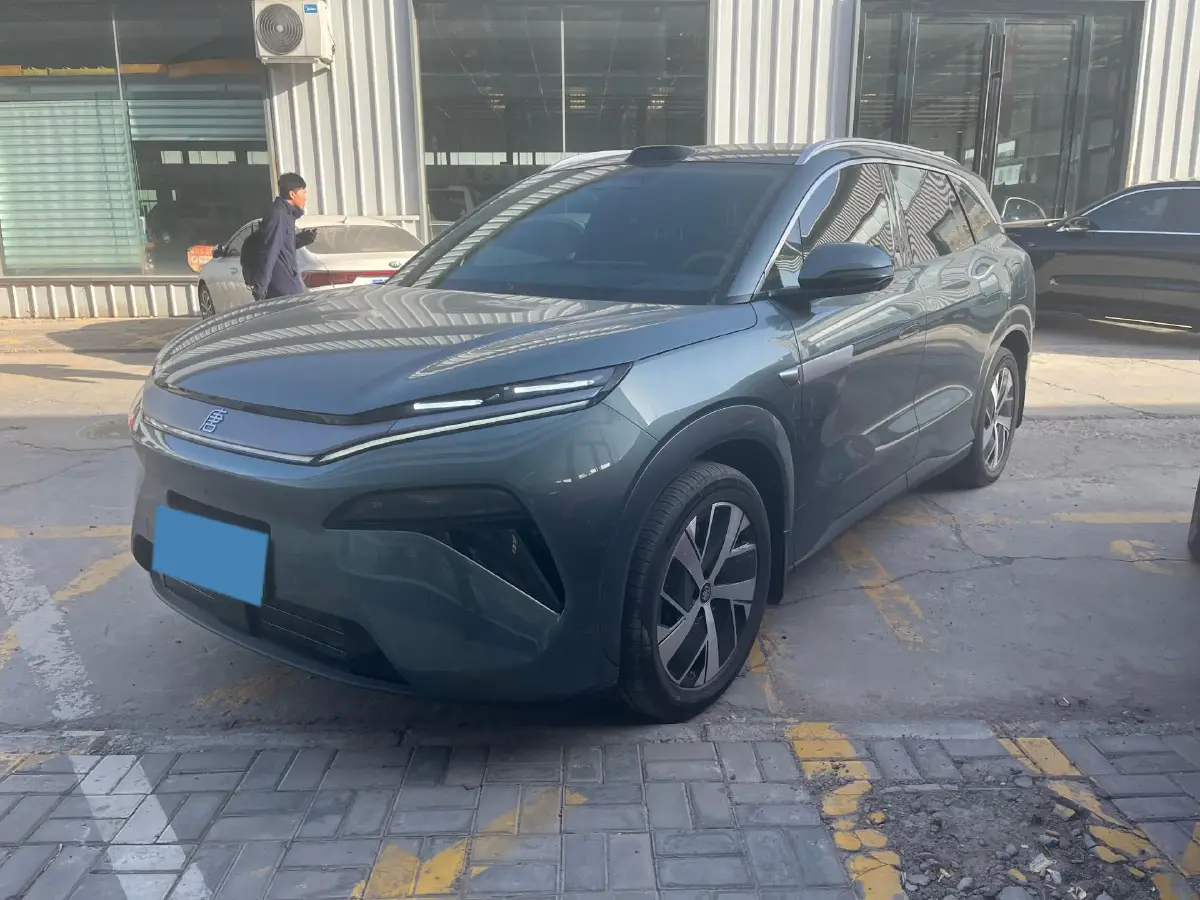 2025 BYD TangL 1.5T 156HP L4 E-CVT PHEV