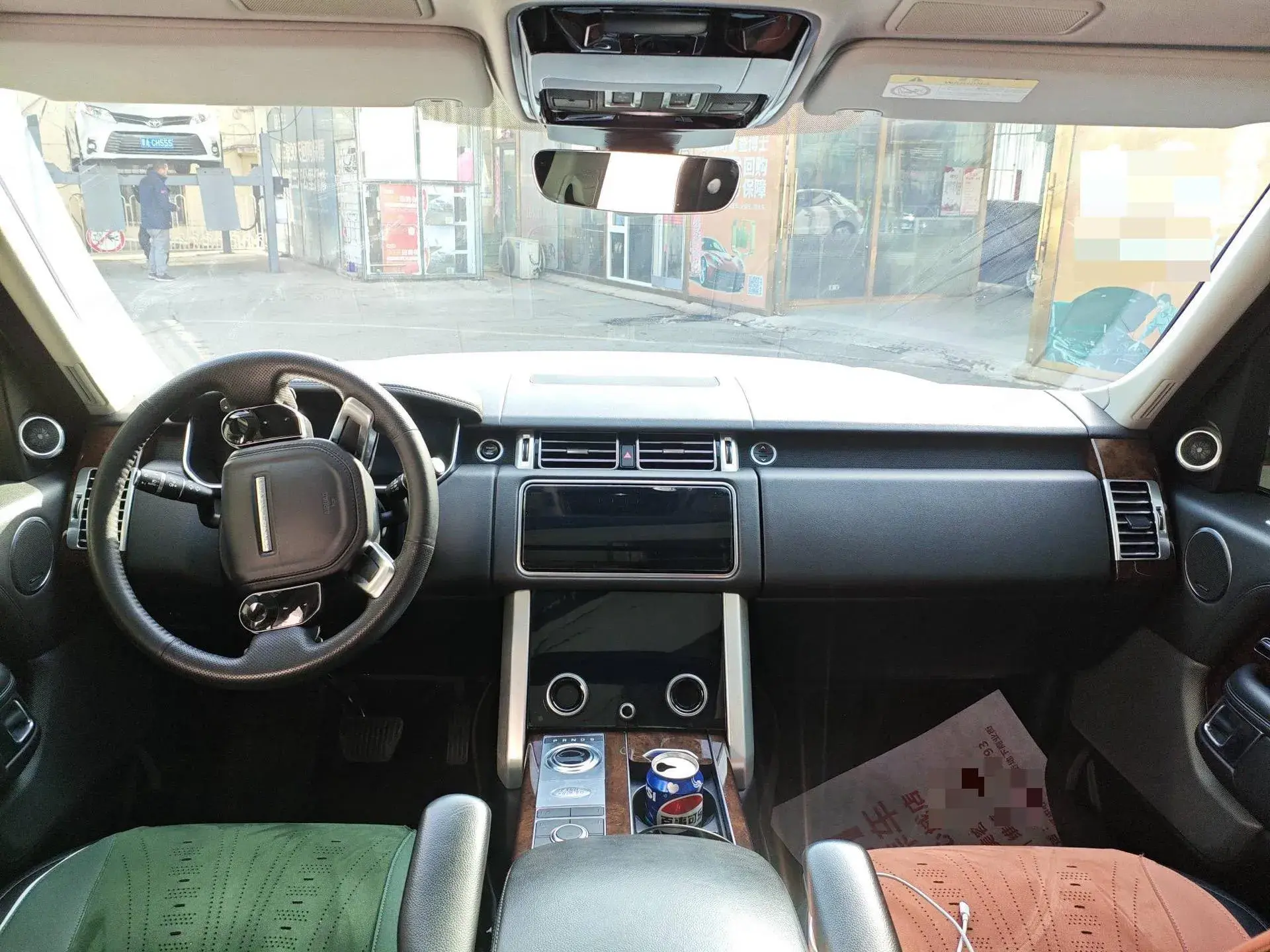 2020 LAND ROVER thumbnail 2