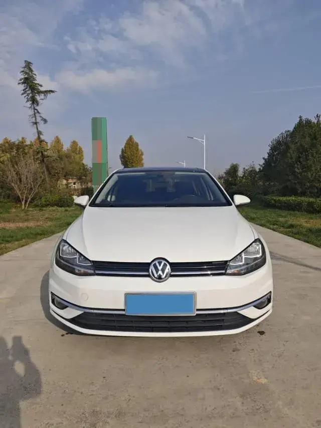 2020 VOLKSWAGEN GOLF thumbnail 2