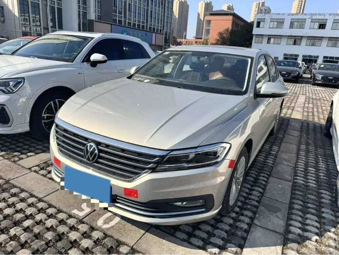 2021 VOLKSWAGEN LAVIDA view 1