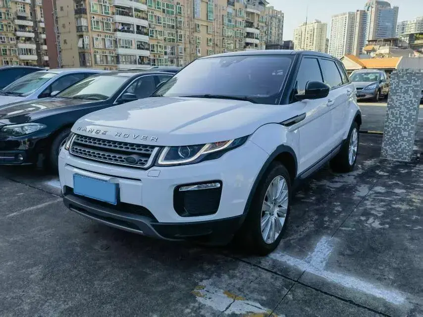 2018 LAND ROVER view 1