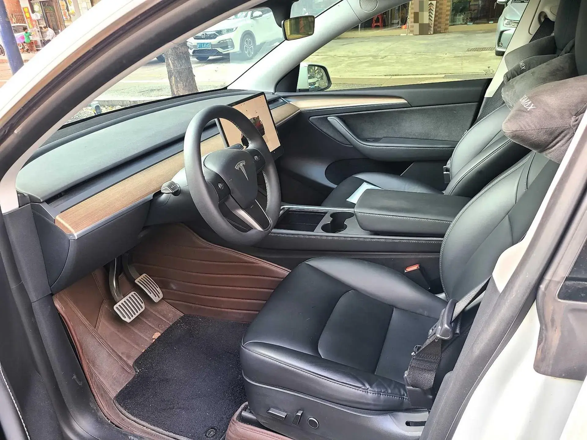 2022 TESLA MODEL thumbnail 3