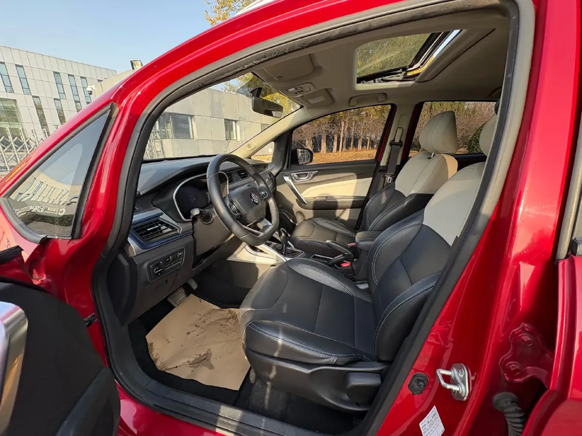 2020 Livan Maple 30X BEV 37KWH,autocango,china used car exporter,china ev exporter,chinese used car exporter,chinese used ev exporter