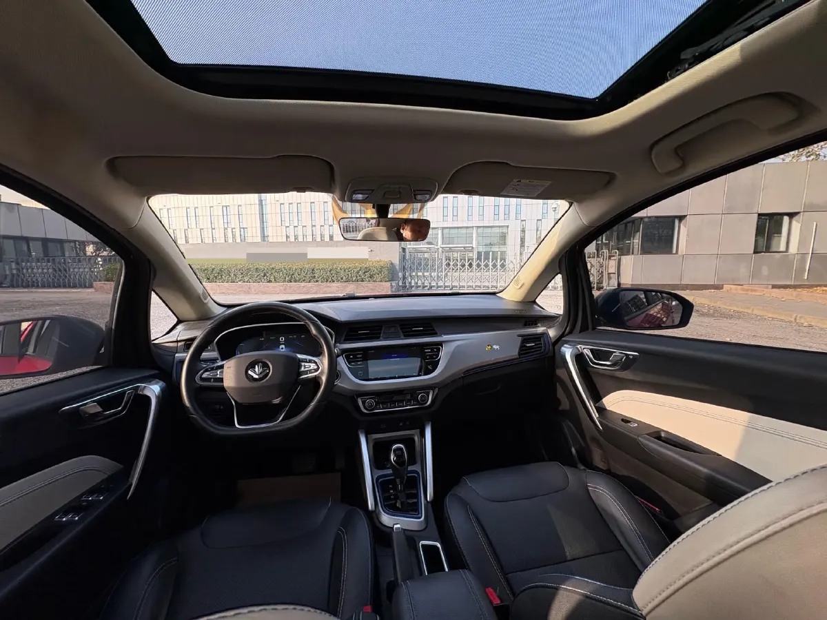 2020 Livan Maple 30X BEV 37KWH,autocango,china used car exporter,china ev exporter,chinese used car exporter,chinese used ev exporter