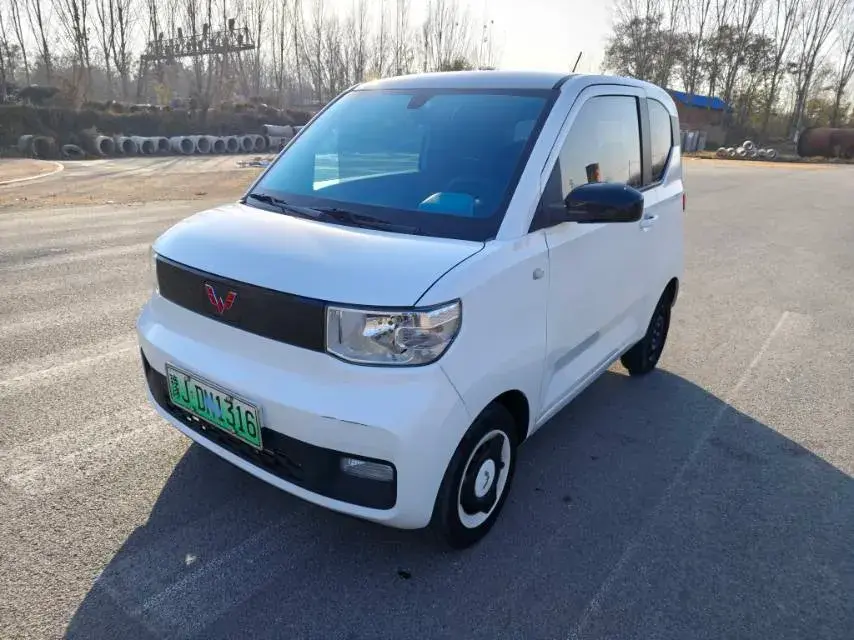 2022 WULING HONGGUANG view 1