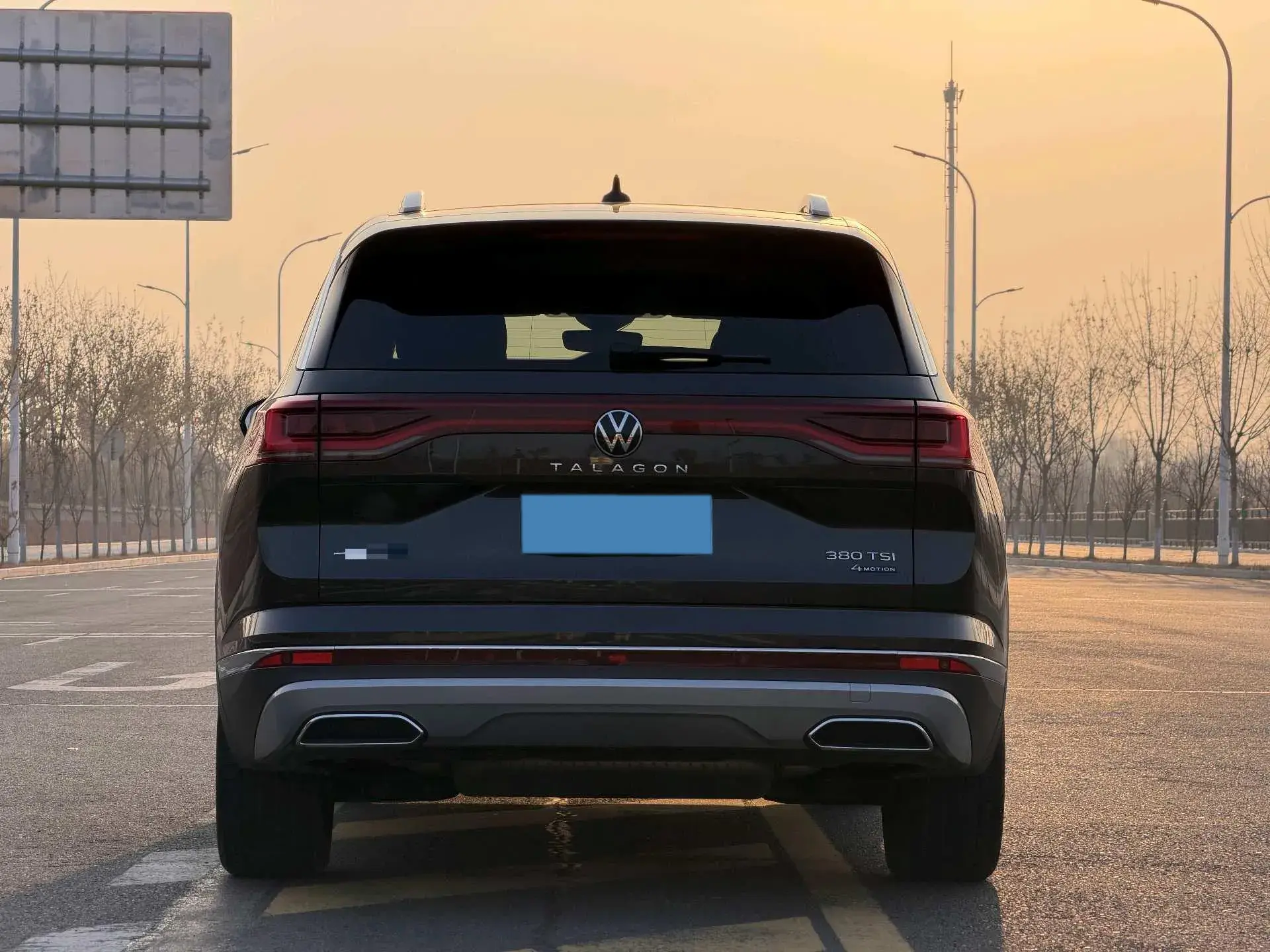 2022 VOLKSWAGEN TALAGON thumbnail 4