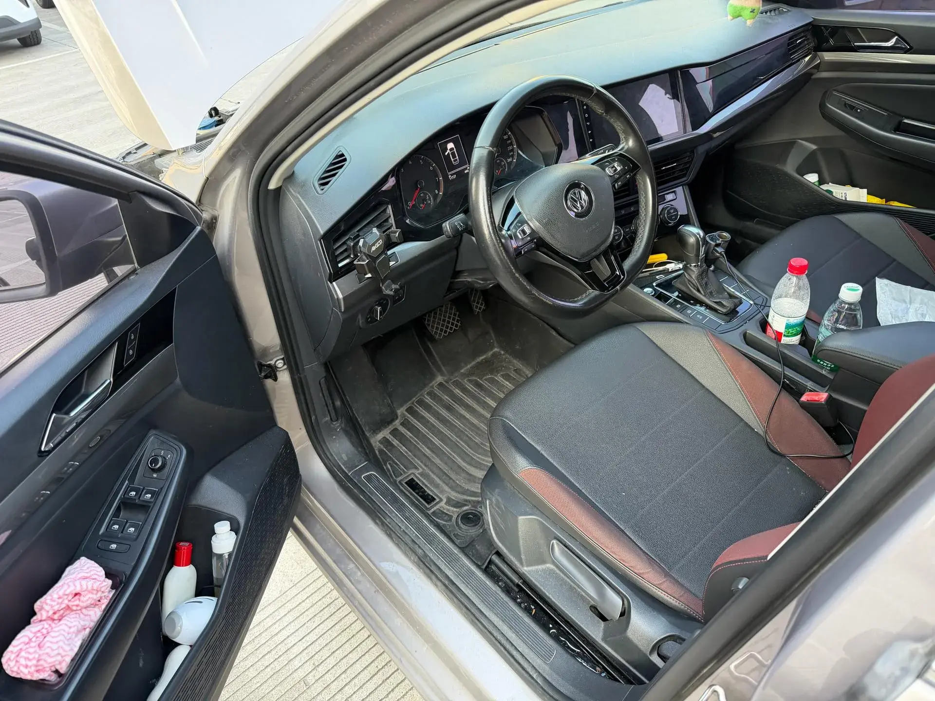 2019 VOLKSWAGEN BORA thumbnail 3