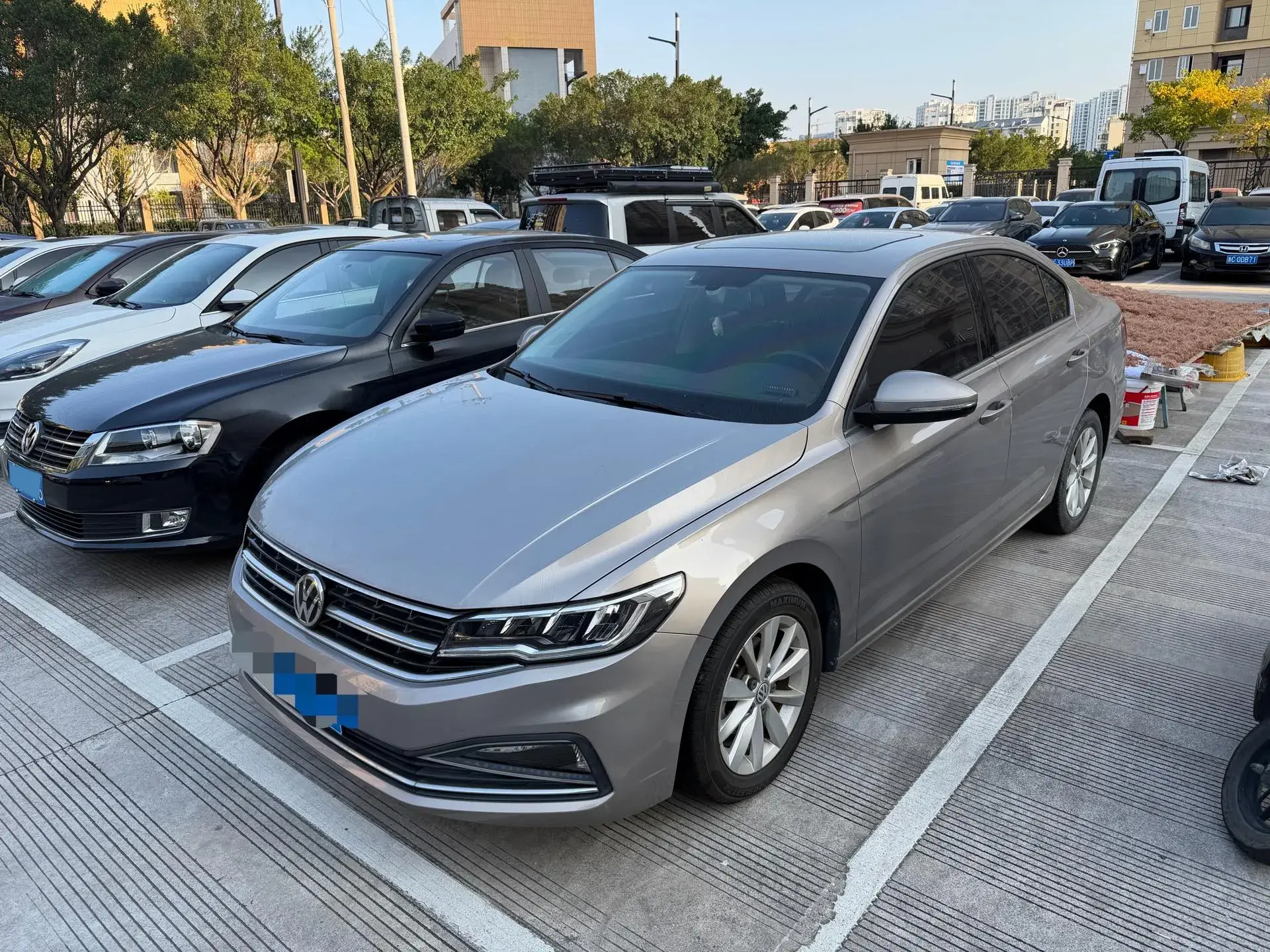 2019 VOLKSWAGEN BORA view 1