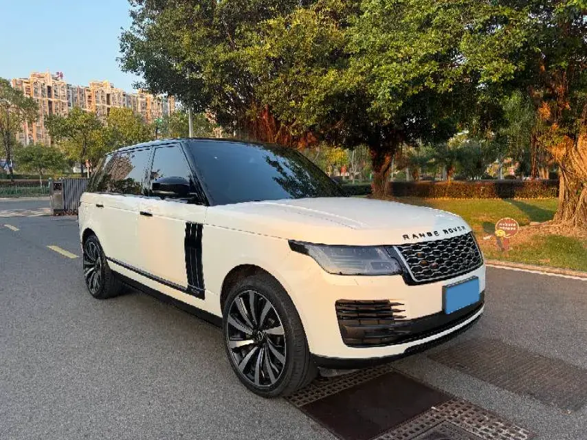 2017 LAND ROVER thumbnail 2