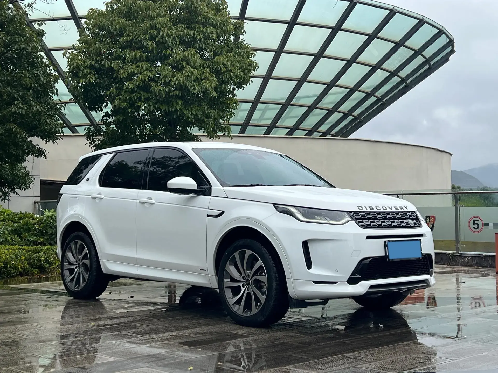 2021 LAND ROVER thumbnail 2