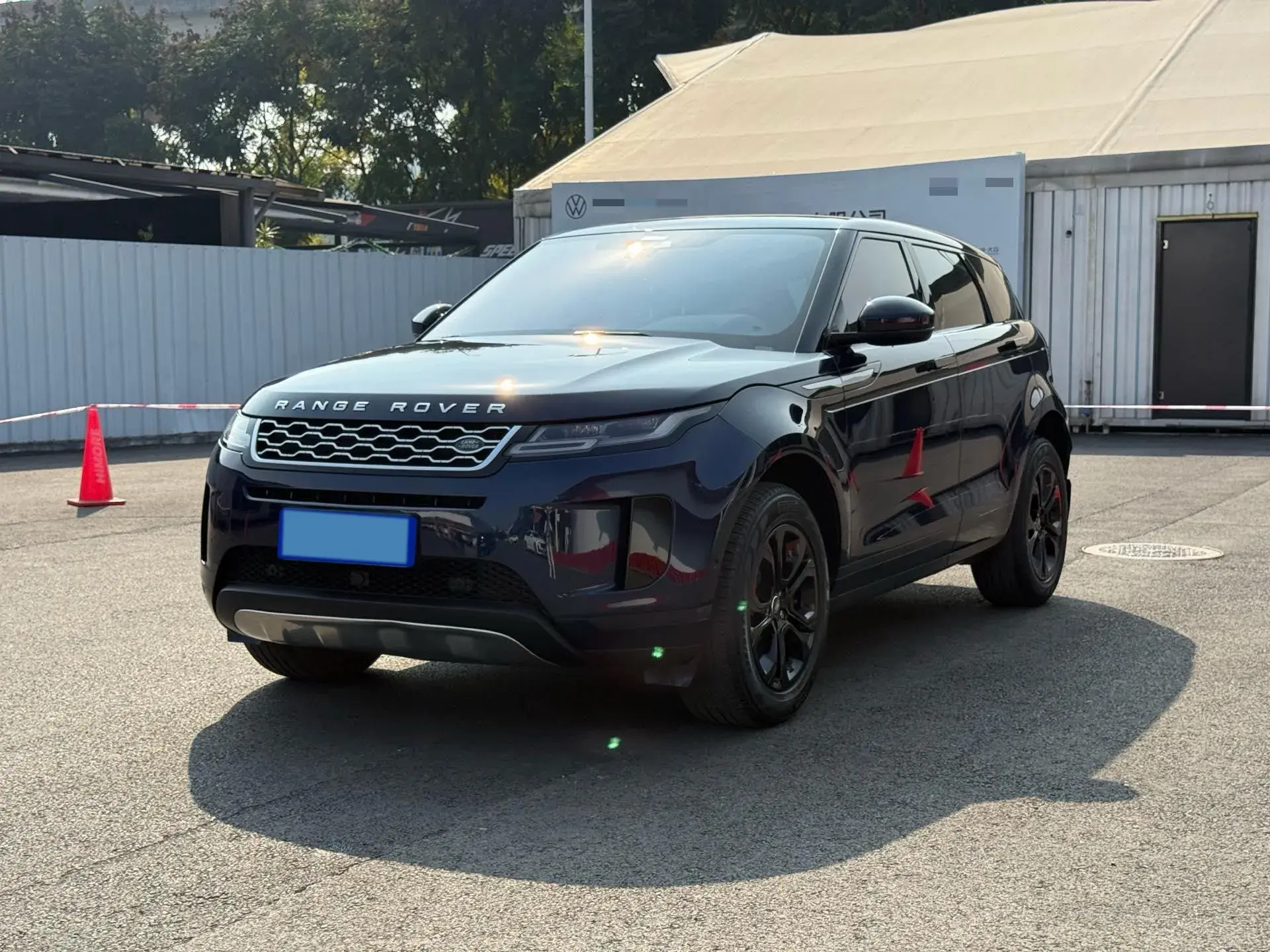 2020 LAND ROVER view 1