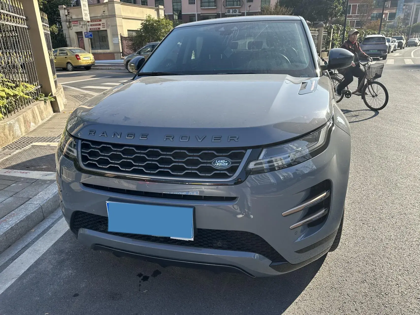 2020 LAND ROVER thumbnail 2