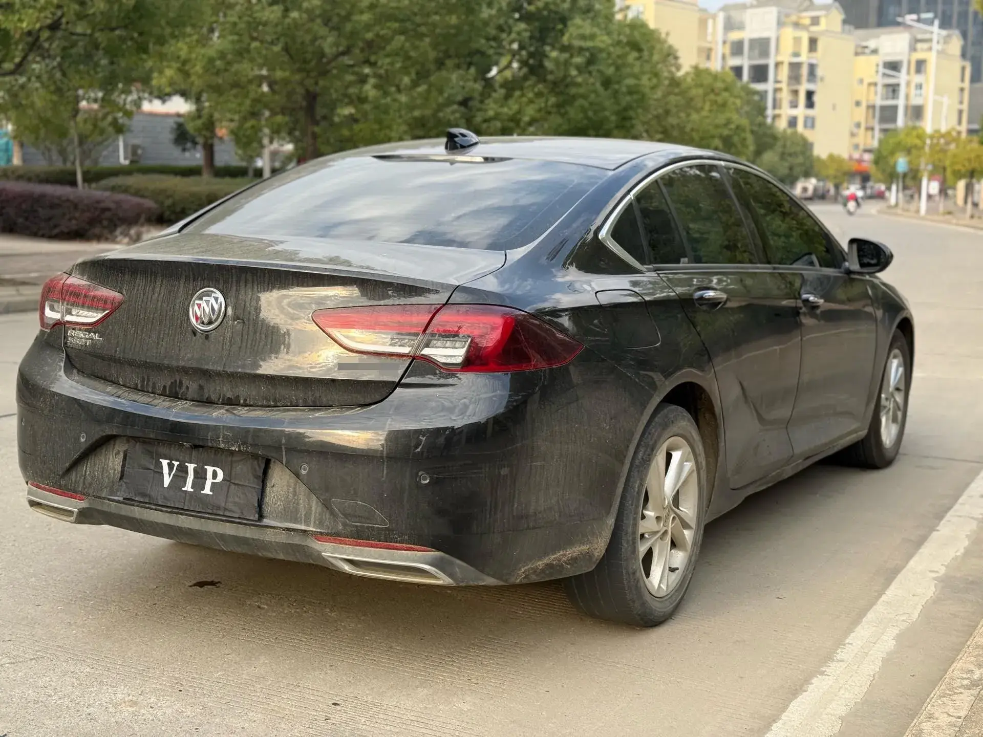 2021 BUICK REGAL thumbnail 3