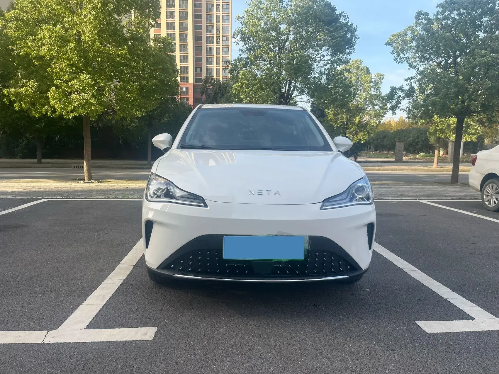 2023 NETA AYA thumbnail 3