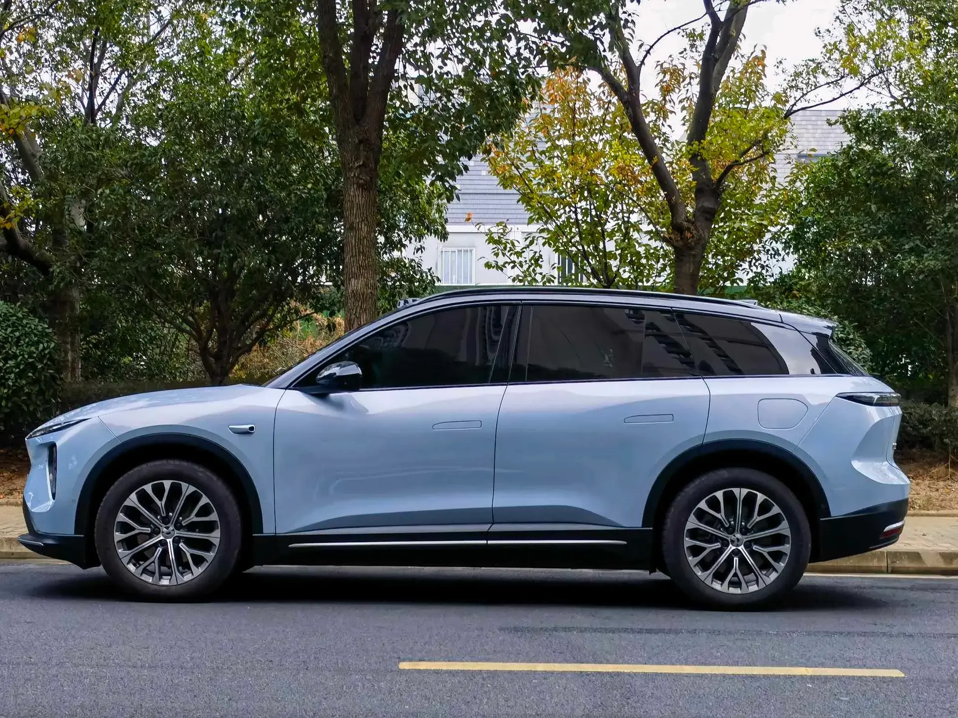 2024 NIO ES6 thumbnail 4