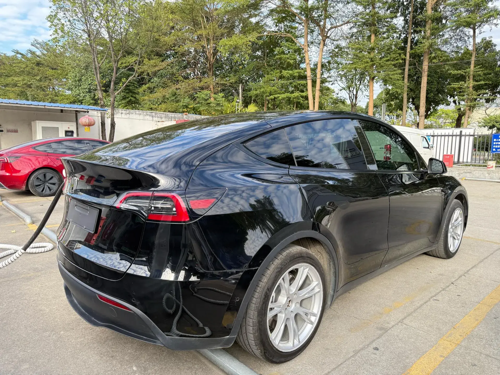 2022 TESLA MODEL thumbnail 3