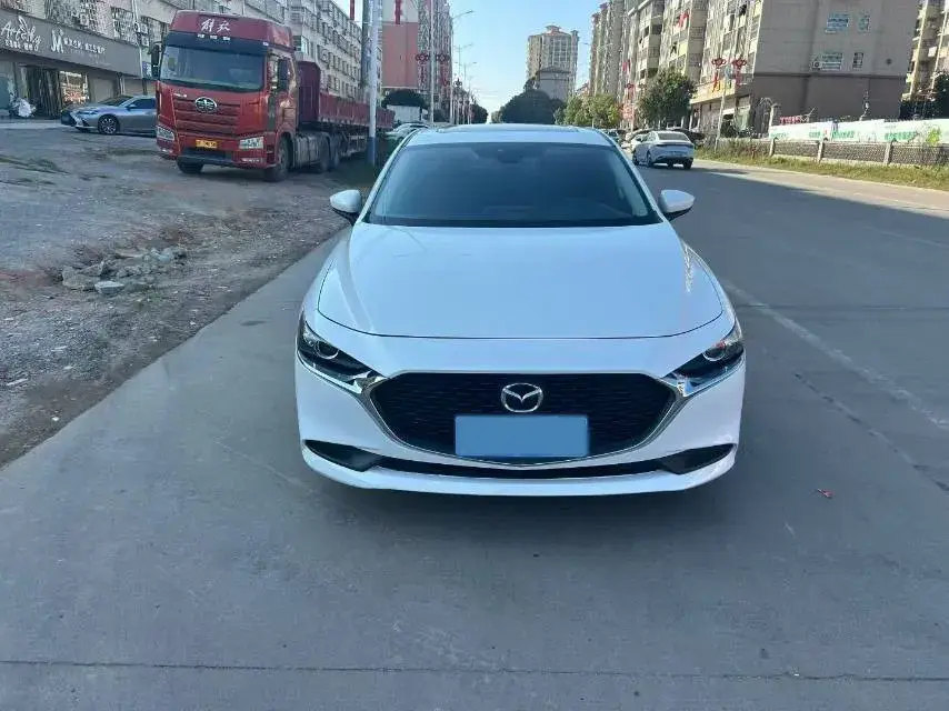 2020 MAZDA 3 thumbnail 2