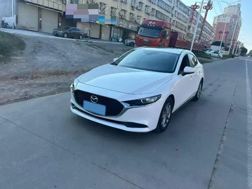 2020 Mazda 3 Axela 1.5L 117HP L4 6AT
